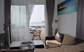 Studios Seaview